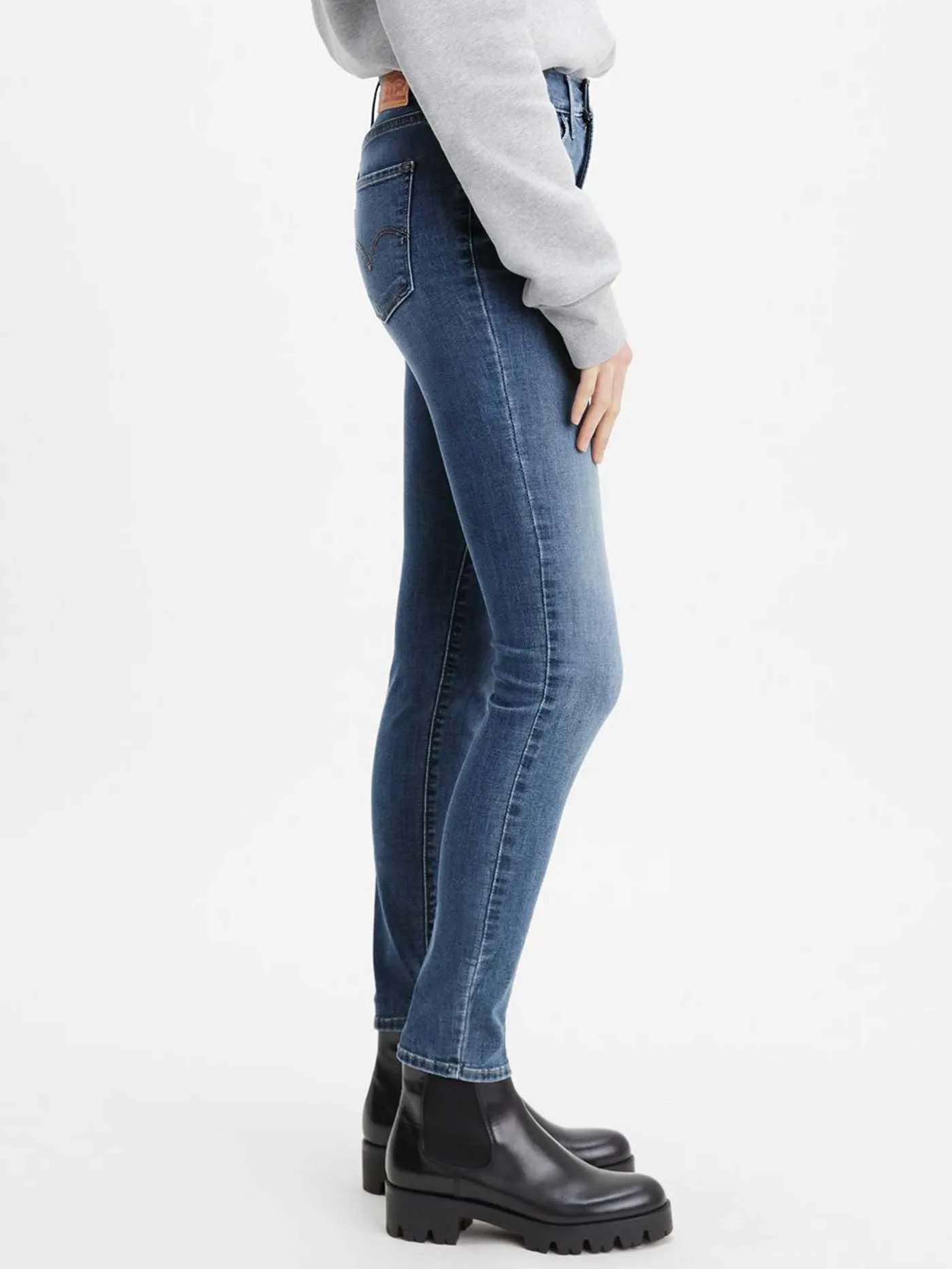 311 Shaping Skinny Fit Jeans