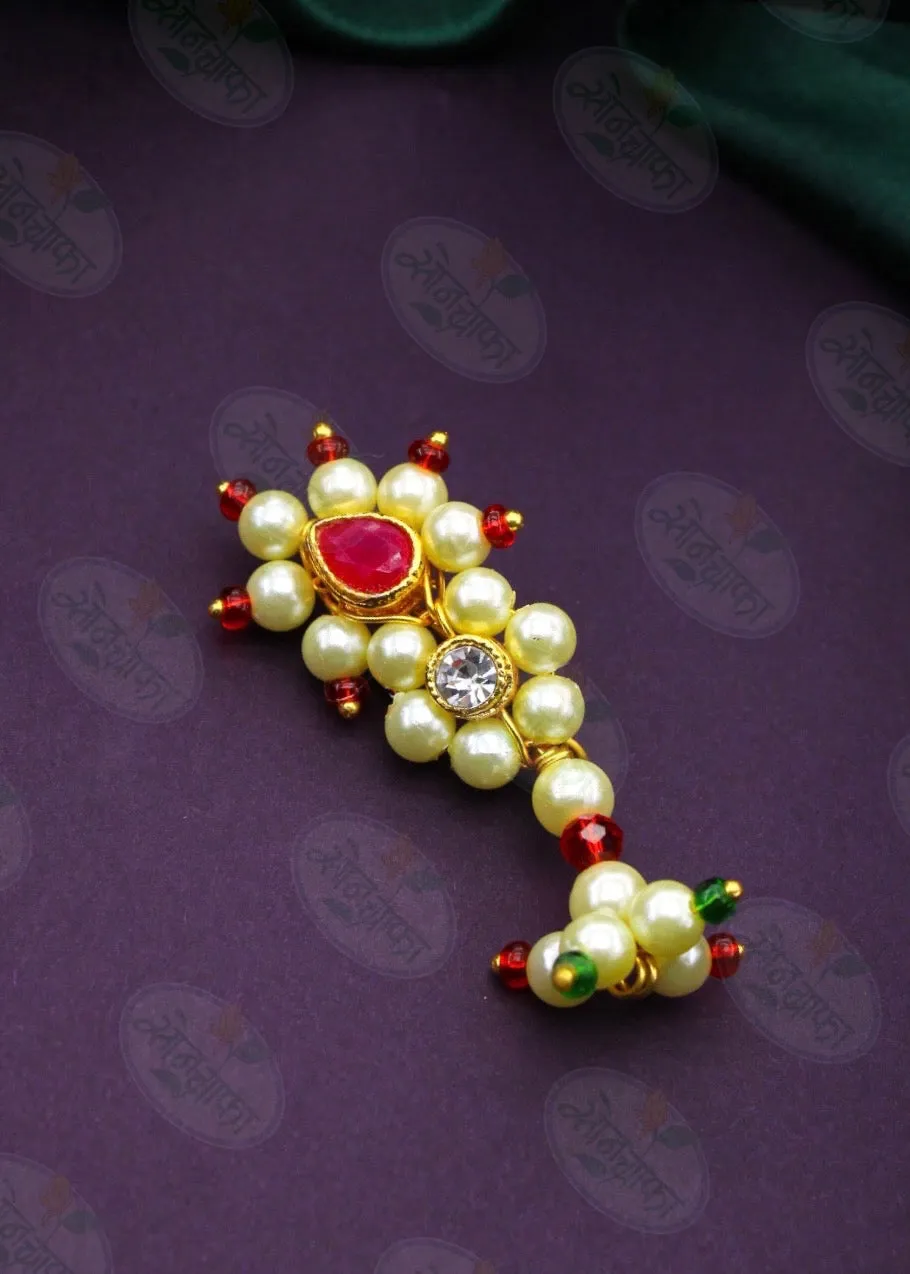 ALLURING SAREE BROOCH