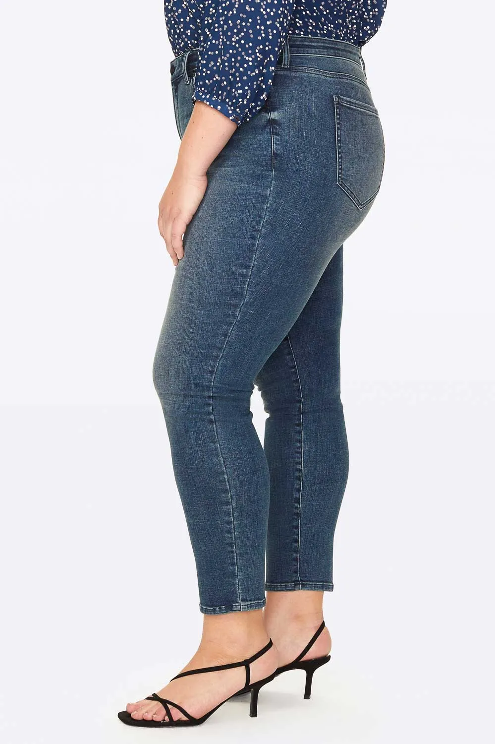 Ami Skinny Jeans In Plus Size - Lombard