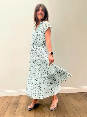 BD Flutter Raglan Maxi Tier Dress 6174 in Seaspray Dots