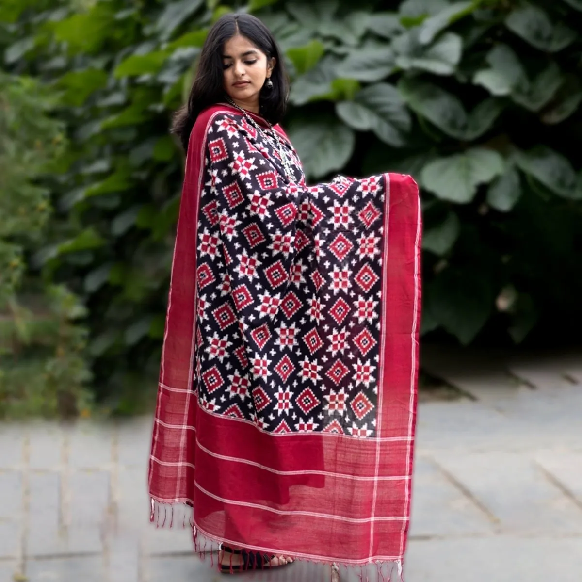 Black, Red, & White Cotton Telia Rumal Dupatta and Dhokra Metal Handmade Ganesha Showpiece | Rakshabandhan Gift | Handmade in India