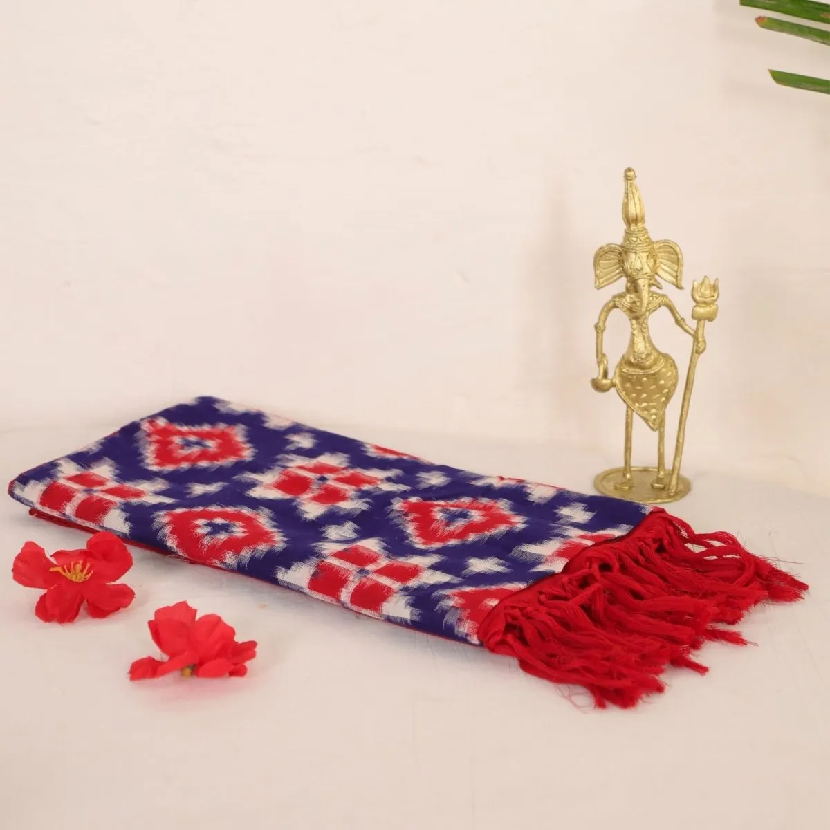 Blue, Red, & White Handloom Cotton Telia Rumal Dupatta and Dhokra Metal Handmade Ganesha Showpiece | Rakshabandhan Gift | Handmade in India