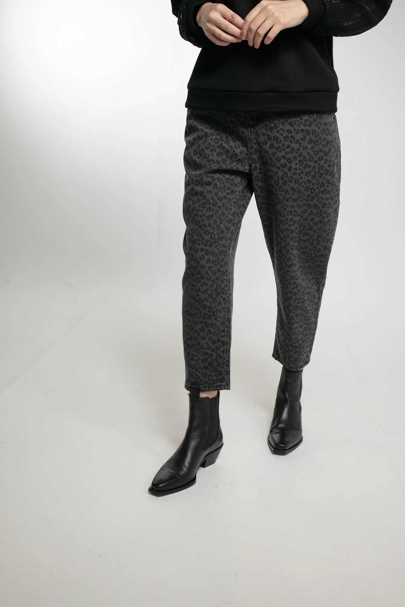 CAROLINE TROUSERS IN LEO GREY