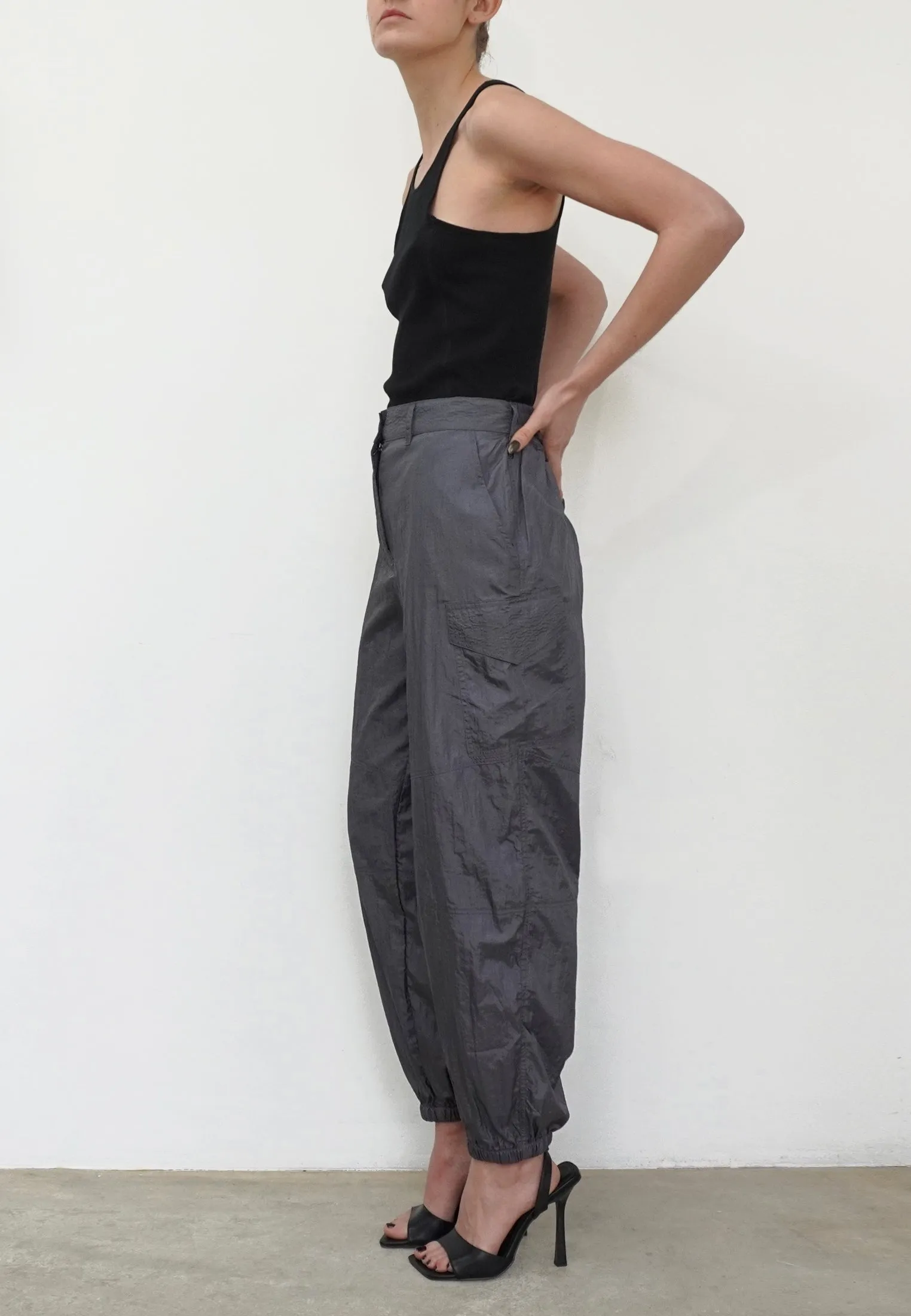 DISTANCE DARK GREY CARGO TROUSERS