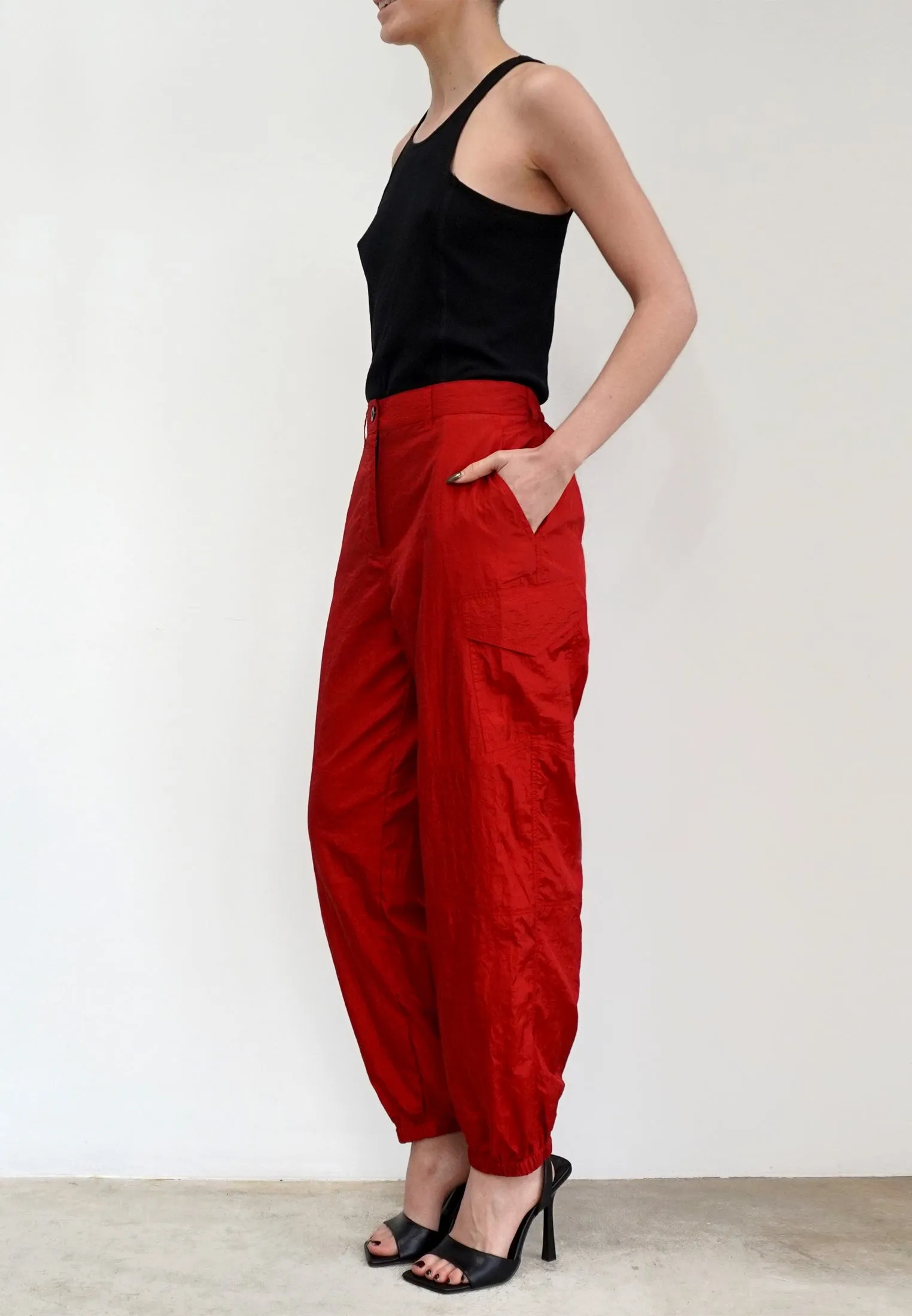 DISTANCE RED CARGO TROUSERS