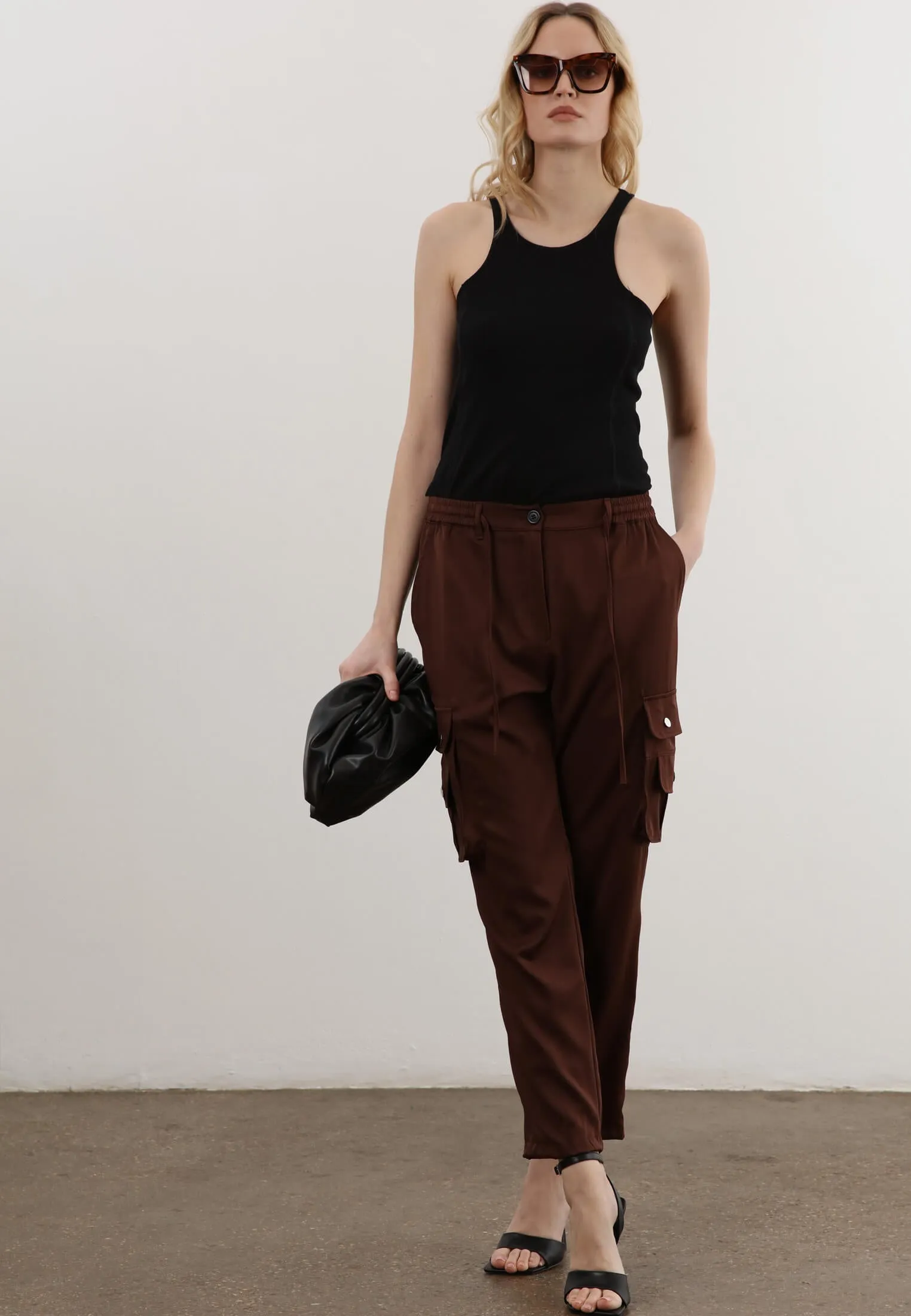 GRADIENT TROUSERS BROWN