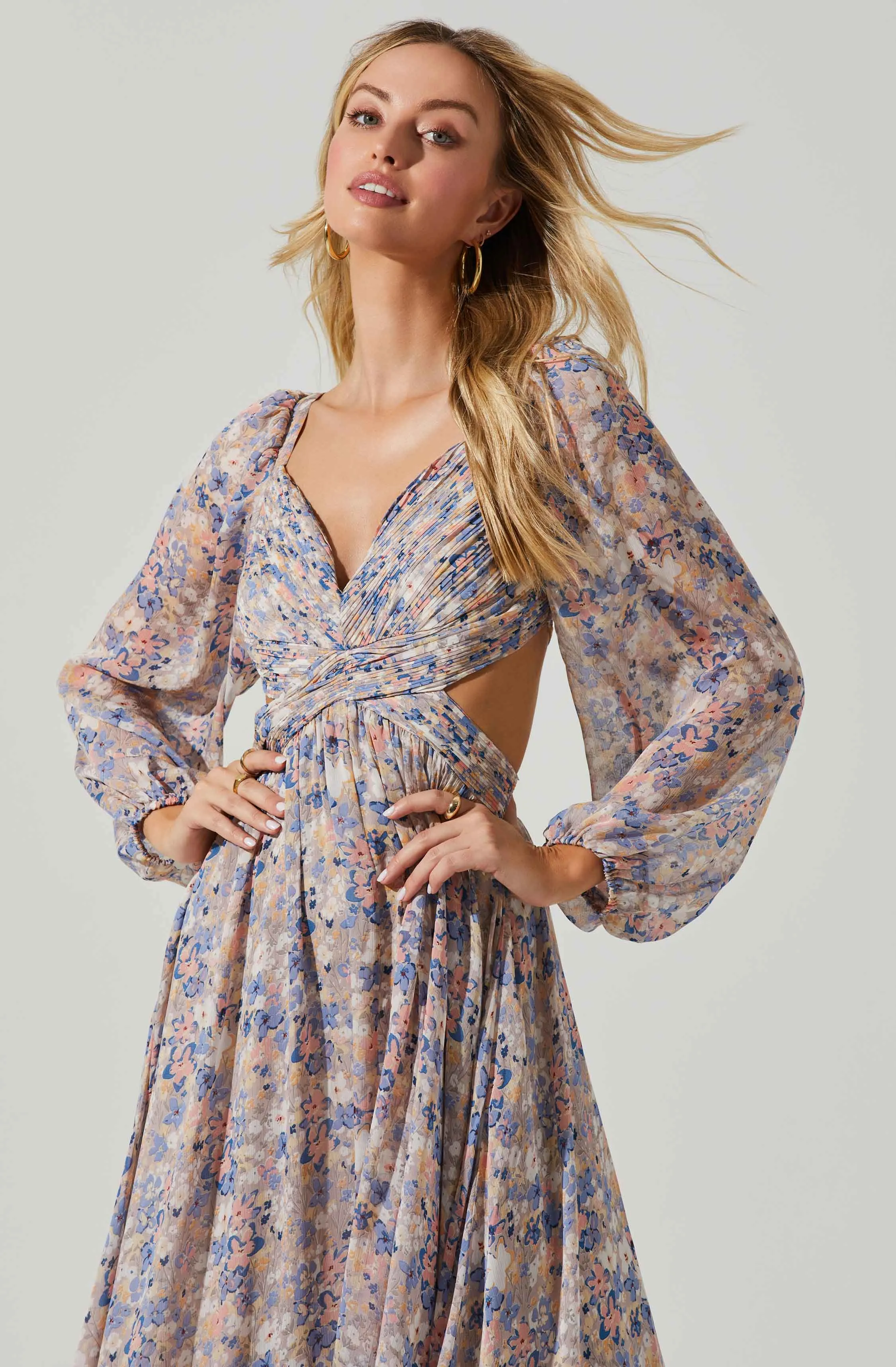 Kammy Floral Open Back Strappy Long Sleeve Maxi Dress