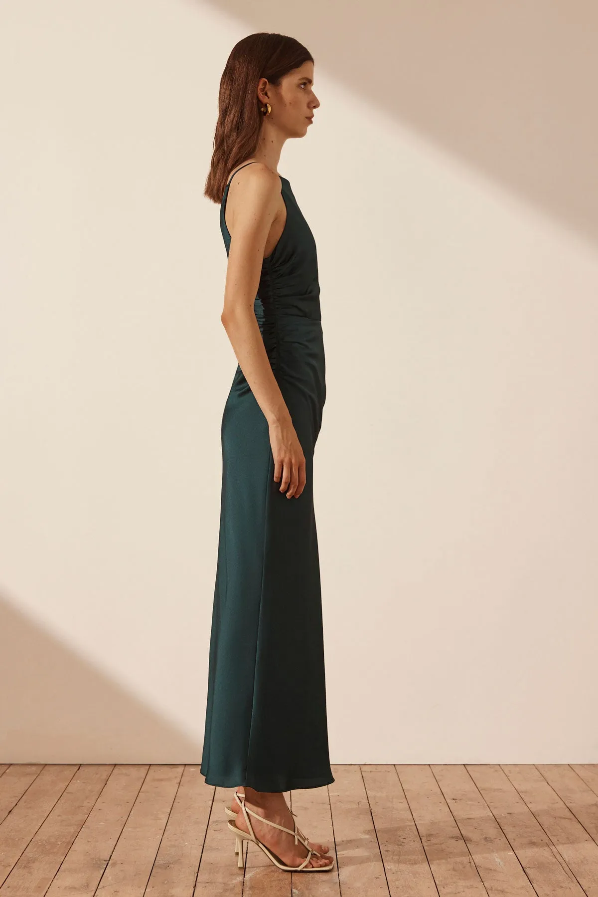 LUXE HIGH NECK RUCHED MIDI DRESS - EMERALD