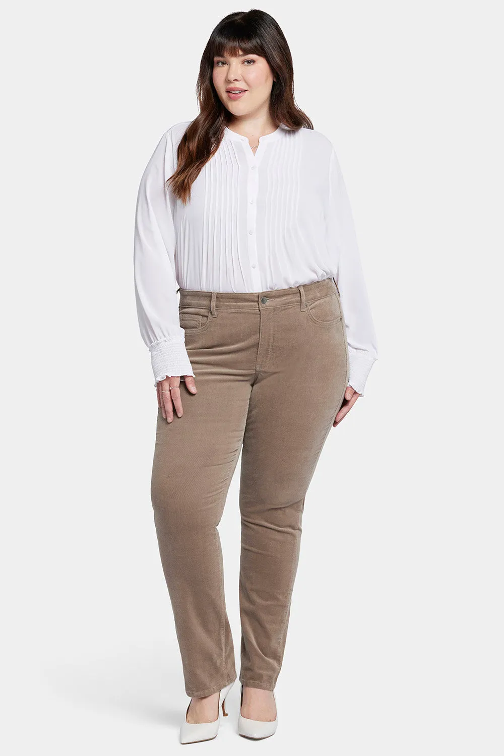 Marilyn Straight Pants In Plus Size - Saddlewood