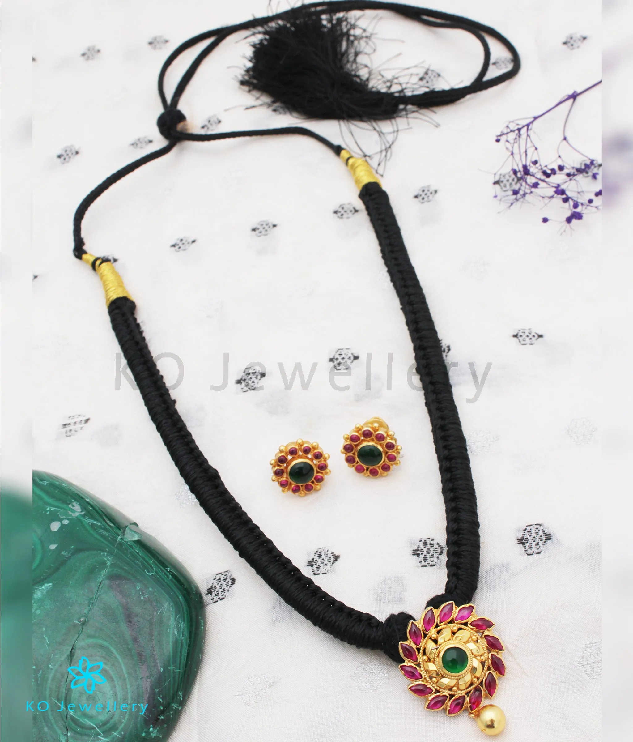 The Aamod Silver Kempu Necklace (Black)